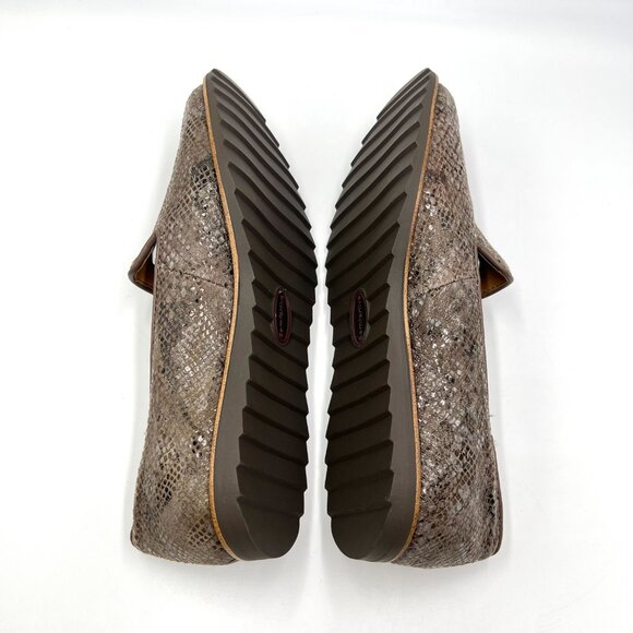 8.5W 8.5 WIDE WIDTH Comfortiva Womens Ryen Snake‎ Print Loafers Flats Shoes - Picture 7 of 11
